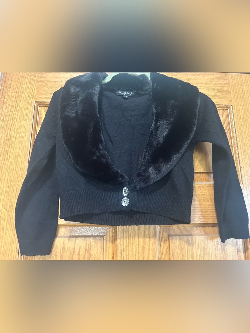 Small Parlour Black Faux-Fur Collar Cropped Sweater Cardigan